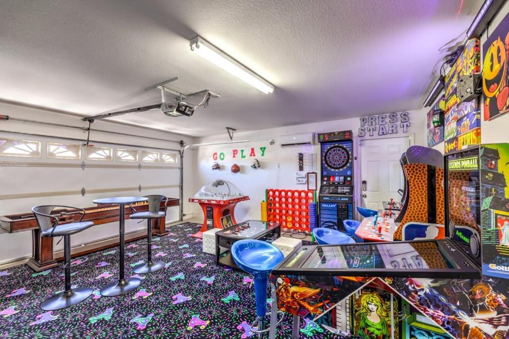 Family Fun For Everyone In Las Vegas- 4 Bedrooms, Billiards, Game Room Henderson Bagian luar foto