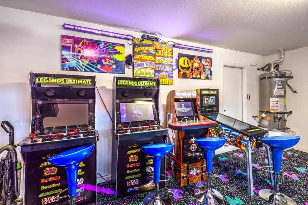 Family Fun For Everyone In Las Vegas- 4 Bedrooms, Billiards, Game Room Henderson Bagian luar foto