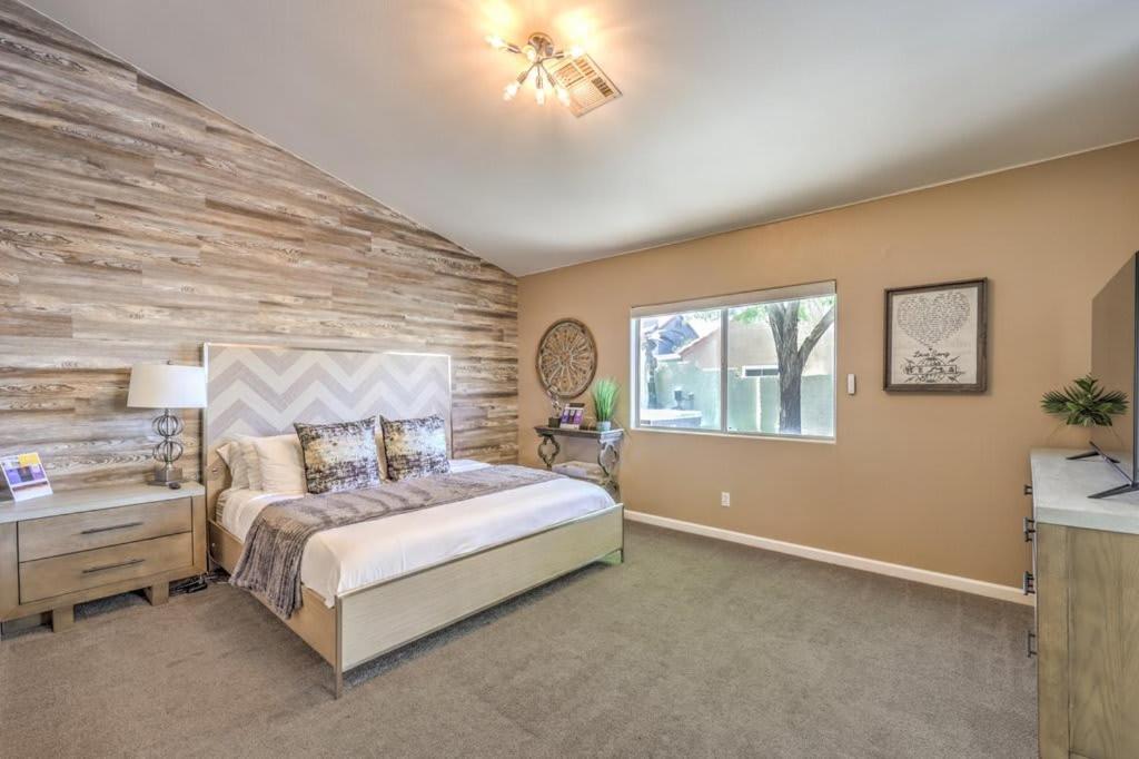 Family Fun For Everyone In Las Vegas- 4 Bedrooms, Billiards, Game Room Henderson Bagian luar foto