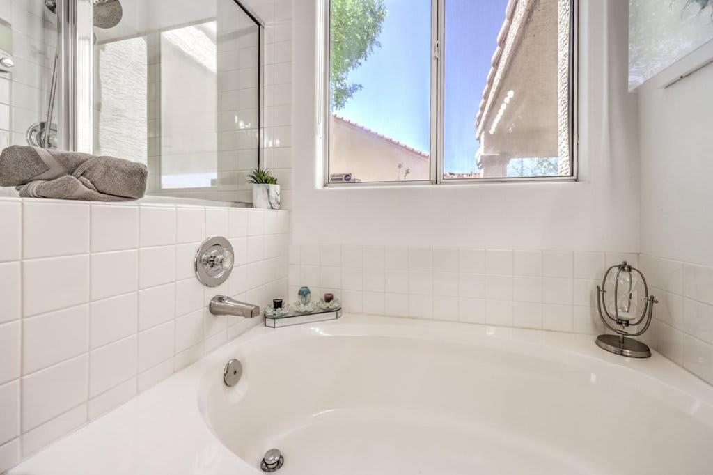 Family Fun For Everyone In Las Vegas- 4 Bedrooms, Billiards, Game Room Henderson Bagian luar foto