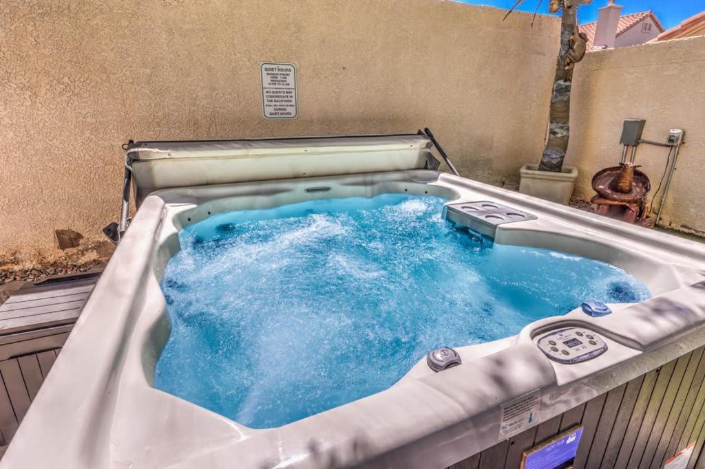 Family Fun For Everyone In Las Vegas- 4 Bedrooms, Billiards, Game Room Henderson Bagian luar foto
