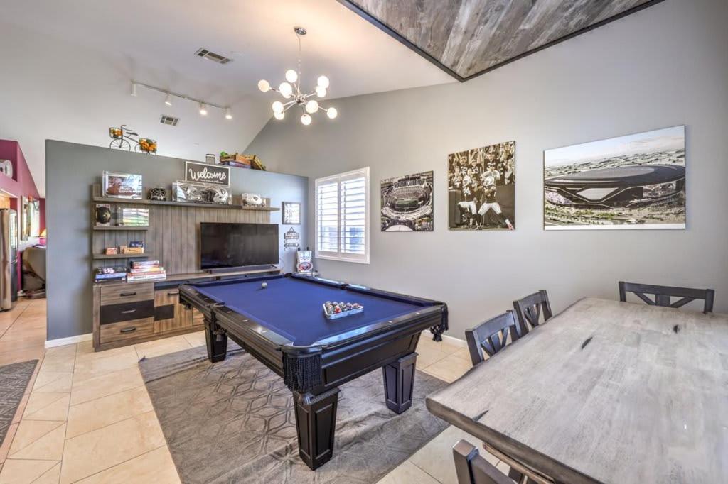 Family Fun For Everyone In Las Vegas- 4 Bedrooms, Billiards, Game Room Henderson Bagian luar foto