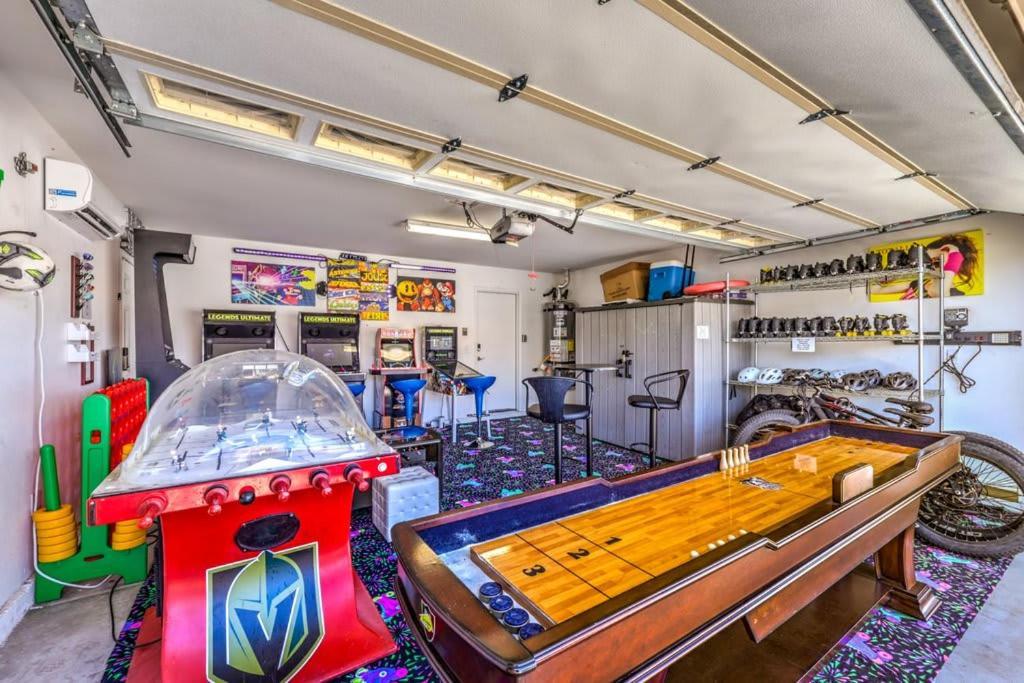 Family Fun For Everyone In Las Vegas- 4 Bedrooms, Billiards, Game Room Henderson Bagian luar foto